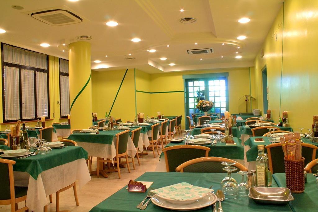 Albergo Martini Chianciano Terme Exterior photo