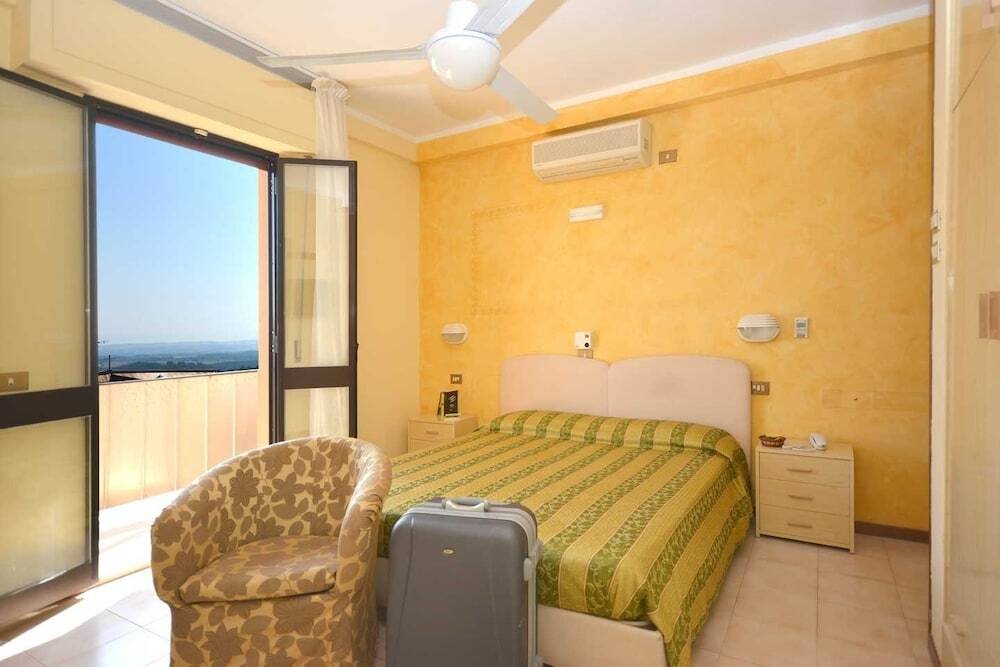 Albergo Martini Chianciano Terme Exterior photo